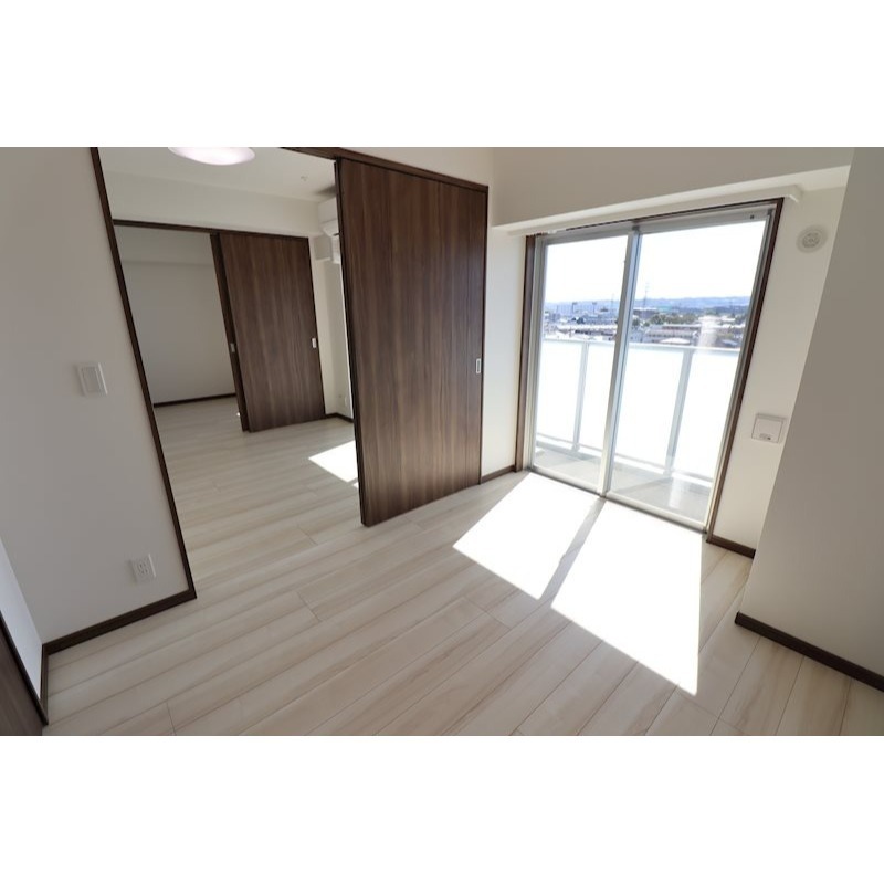 ジェノヴィア白糸台スカイガーデン 内観