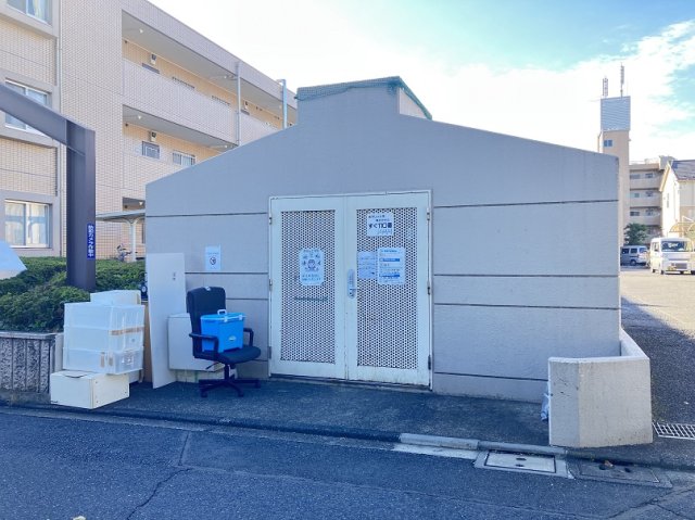 プライムアーバン武蔵小金井217号室 敷地内ごみ置場