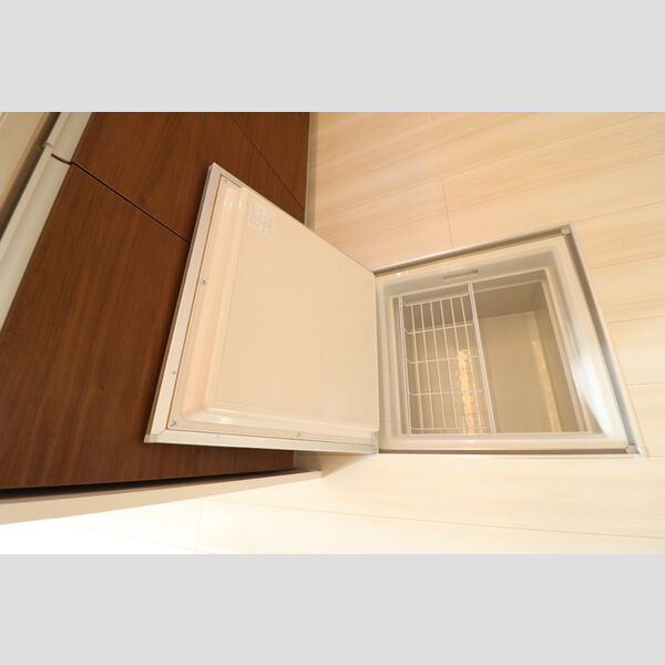 サンブライト　A 床下収納