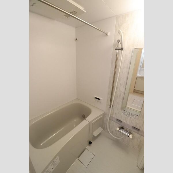 グランヴェール203号室 追焚・浴室換気乾燥機付きバスルーム