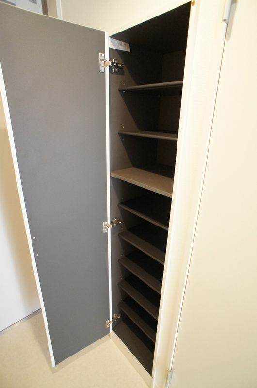 リブリ・テラ1階 収納