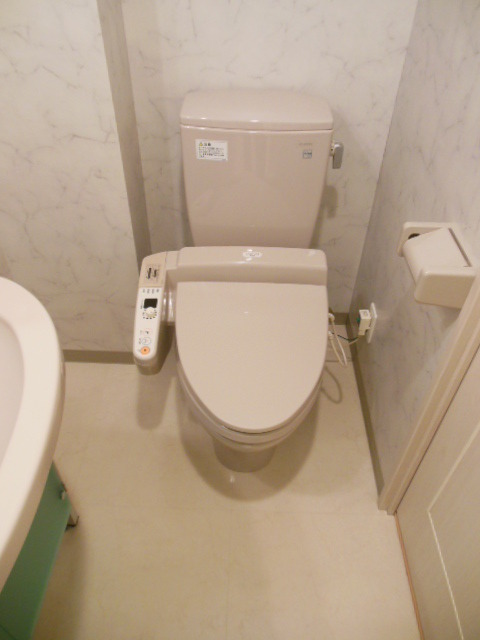 ガラ・ステーション四谷三丁目 シャワートイレ