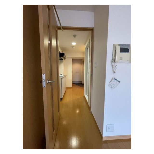 スペーシア飯田橋Ⅱ0308号室 リビング→玄関