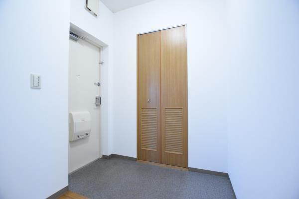 コーポレート鷺沼2階 玄関