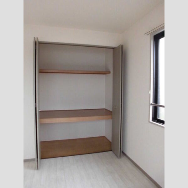 セジュール川間　B 物入れ