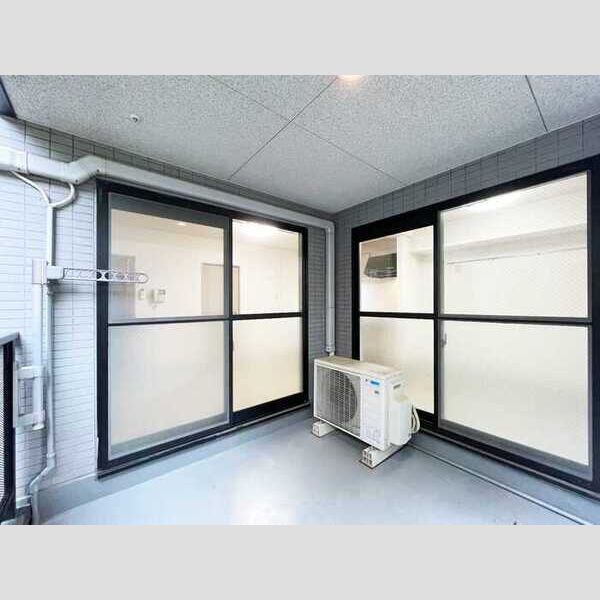 ソレイユ上町202号室 バルコニー