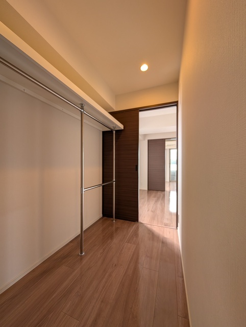 ザ・パークハウス上麻生613号室 ウォークスルークロゼット　2025年10月撮影