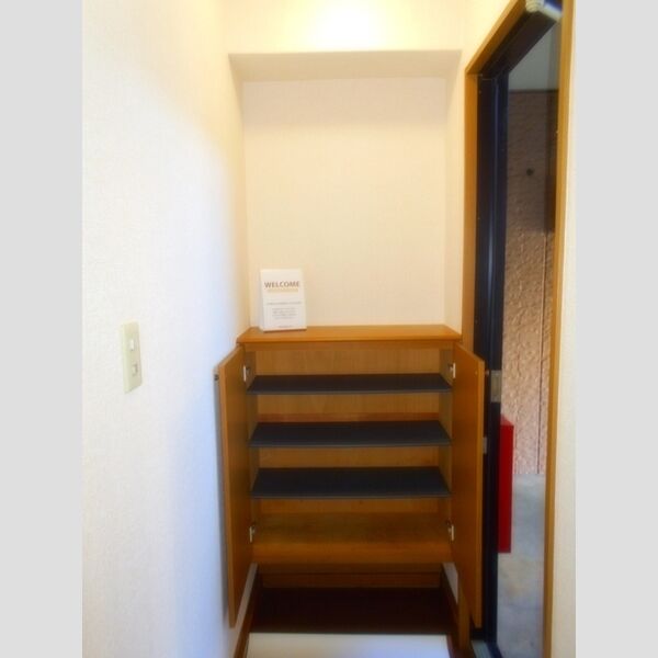 クロワール　Ⅰ/Ⅱ1-101号室 玄関