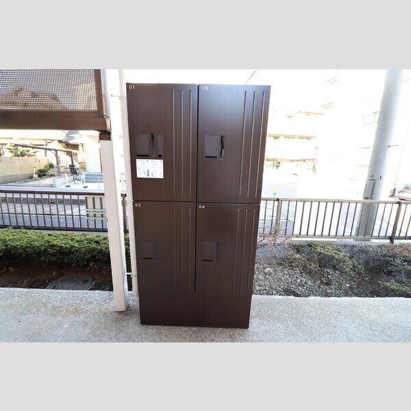 クレスト 宅配ボックス