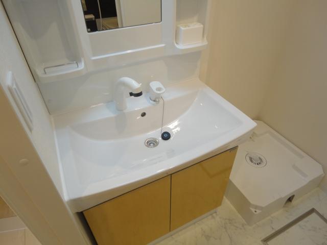 リオ　アレーナ（Ｒｉｏ　Ａｒｅｎａ）105号室 洗髪洗面化粧台