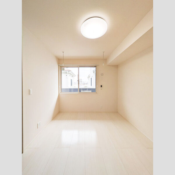 K-プレイス・レイクタウン Ⅱ 洋室