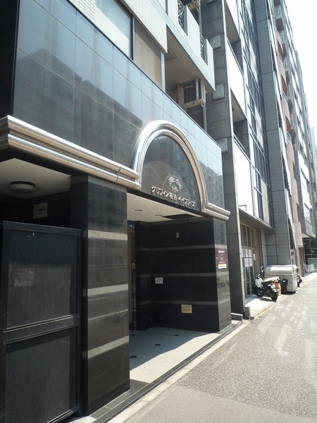 グリフィン横浜・ベイブリーズ エントランス