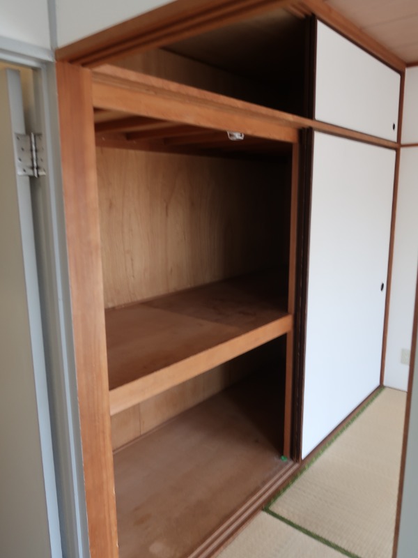ルーエ大和田2階 収納