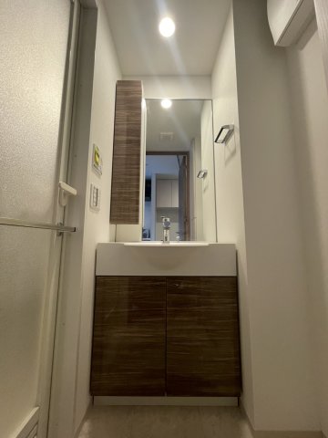 ガーラ・ステーション川崎平間6階 独立洗面台で身支度をすべて済ませてしまいましょう