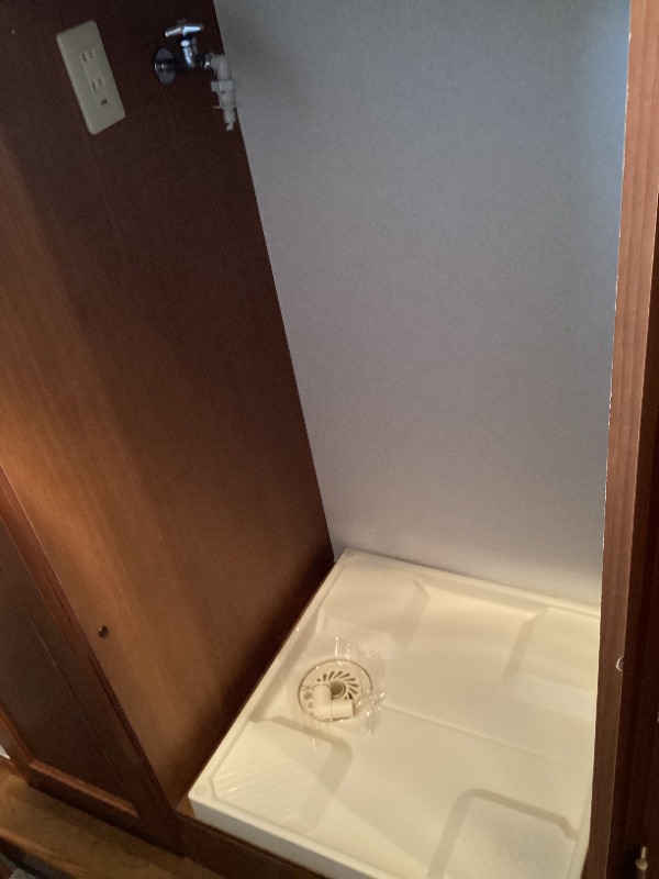 サンライズハウスA棟1階 洗濯機置き場