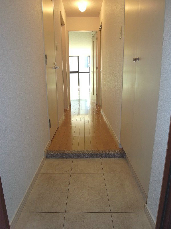 ラフィネＳ国分寺2階 玄関