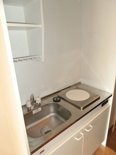 第2レジデンス初 キッチン