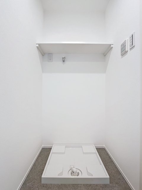 ＲＩＶＥＮＤＥＬＬ　ＥＢＩＳＵ 室内洗濯機置場