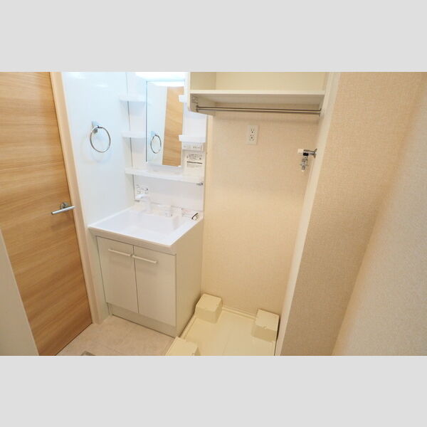 ウェルデンス戸塚　B205号室 洗面