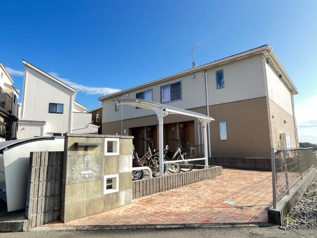 サンヒルズ 外観写真（昼）