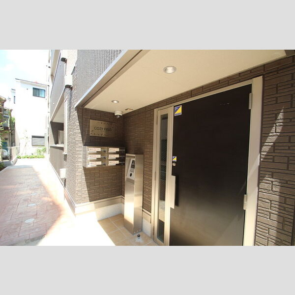 cozy　field エントランスはオートロック!