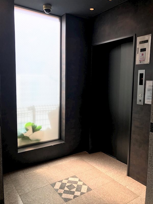 レジディア新中野11階 エレベーターホール