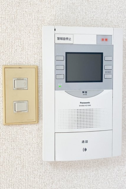 パーク・ノヴァ鶴見4階 モニター付オートロック