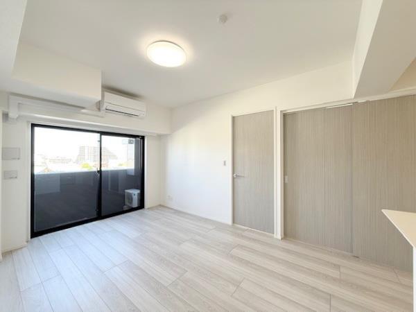 エレミ本蓮沼7階 リビング