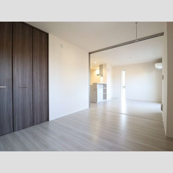 せざんぬ201号室 洋室6帖