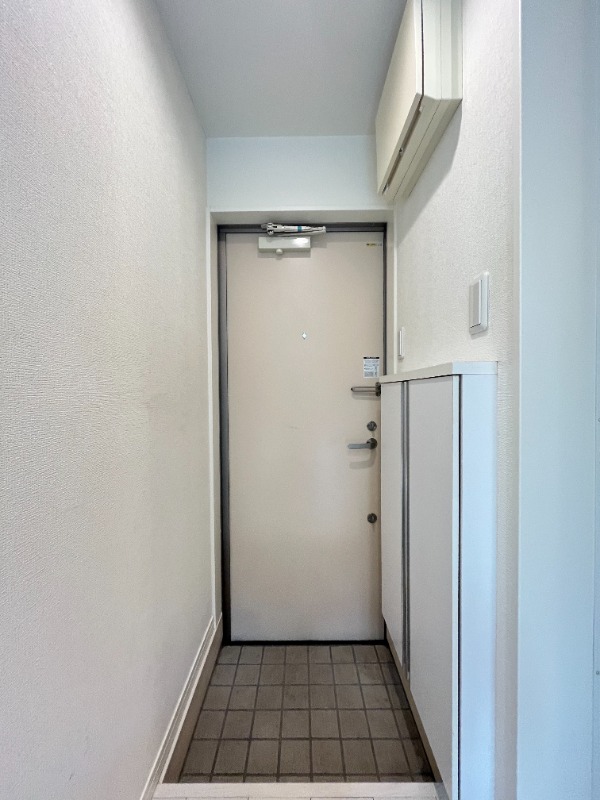 コンフォールＳ1階 玄関