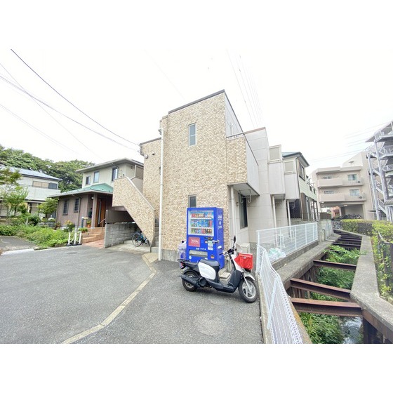 オークマンション203号室 外観