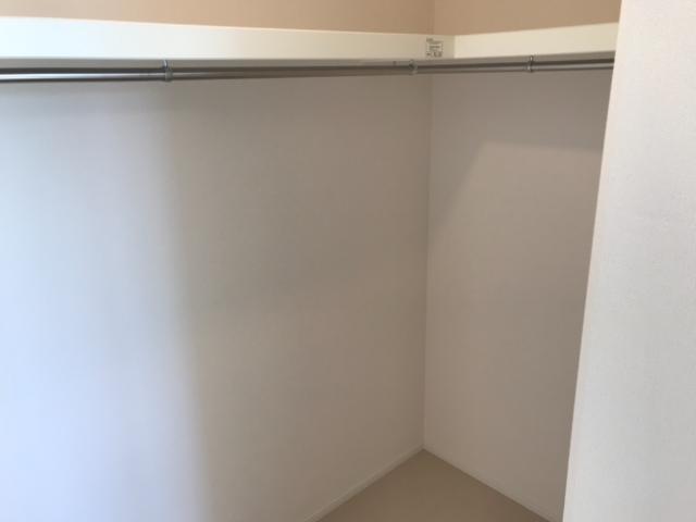フォレスタ湘南201号室 ウォークインクローゼット