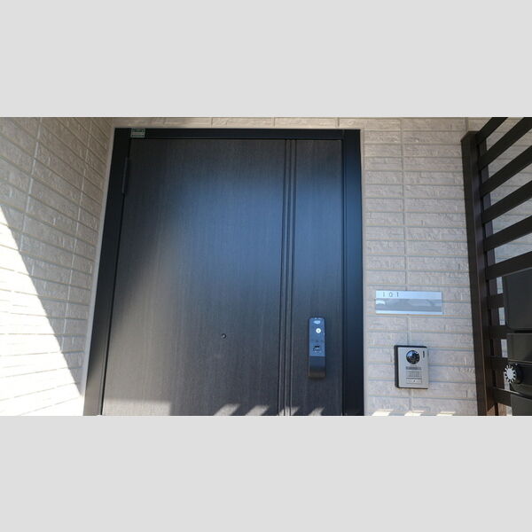 CanalonⅠ(カナロン)101号室 玄関