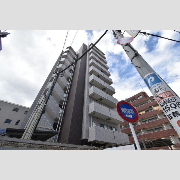 エンドレスタワーの外観画像