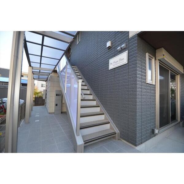 Carpe　Diem202号室 エントランス