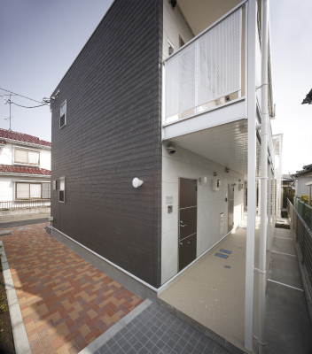 リブリ・ラグーナ チーカ2階 外観