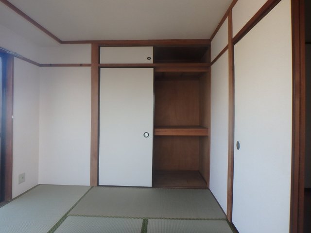 マレオドゥール0301号室 収納