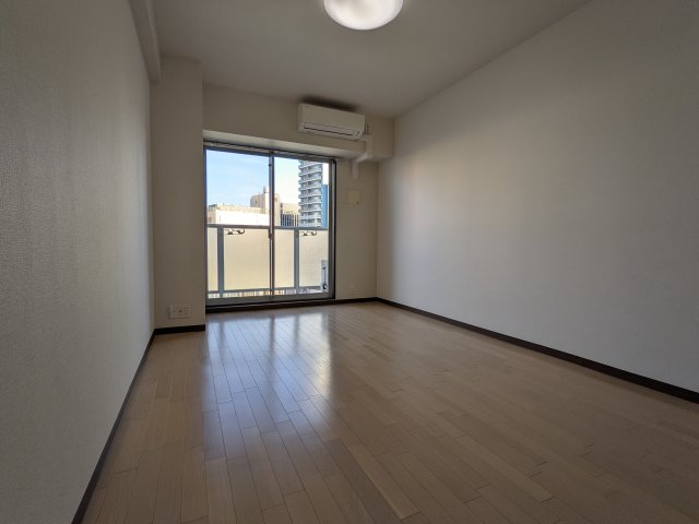 ジュモー京成船橋404号室 リビング