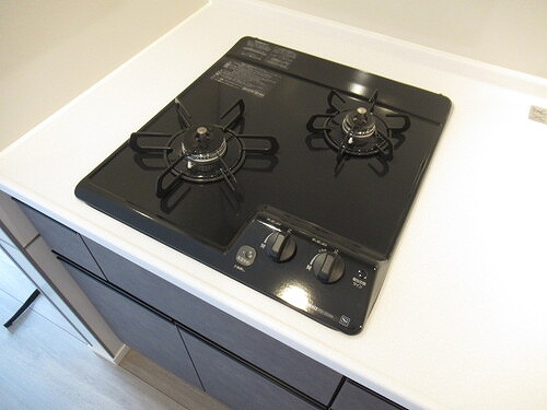 プラウドタワー平井 ２口コンロ（キッチン）　※新築未入居