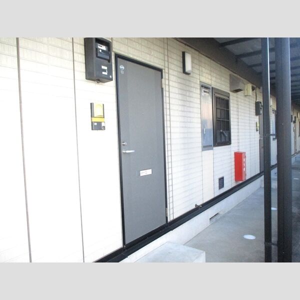 グリーンヒルズ　I棟 玄関