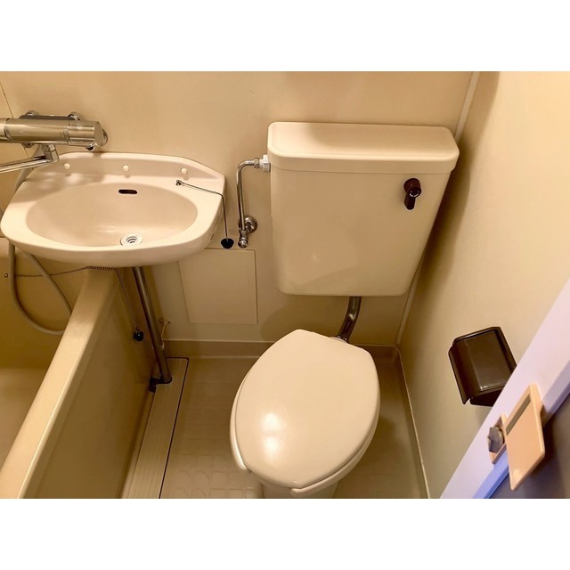 カサブランカハイツ103号室 トイレ