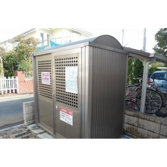 ヴィラージュ国立1階 外観