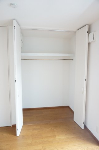 クレールフォレスタ 洋室３　収納　※現況優先