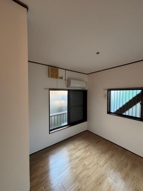 リバーメゾン狛江(旧第六ハイツ三正) 居室、リビング