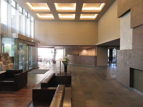 ザ・ライオンズ上野の森7階 ロビー　※2025年10月の写真