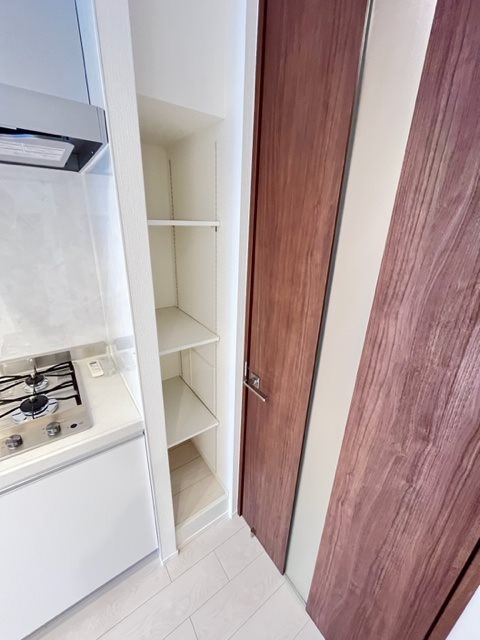 グランパティオス公園西の街５番館 収納