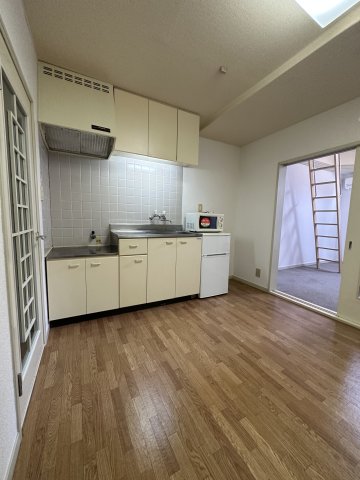 ヴィラトーヨー平塚 リビング