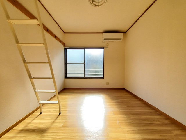 アヴェニュー四季 リビング