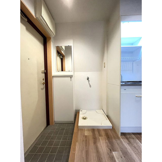 オリーブハウス402号室 便利な室内洗濯機置き場