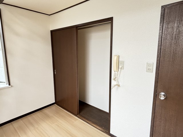 ルーブル喜多見0201号室 収納